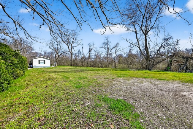 9205 Tigner Rd in Rosharon, TX - Building Photo - Building Photo