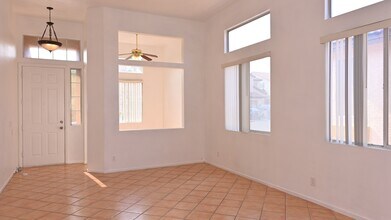 4745 S Jensen St in Las Vegas, NV - Building Photo - Building Photo