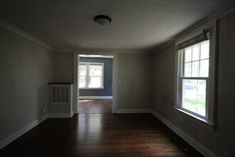18 Belle Plaine Ave in Park Ridge, IL - Building Photo - Building Photo