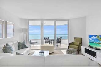 500 S Ocean Blvd in Boca Raton, FL - Building Photo - Building Photo