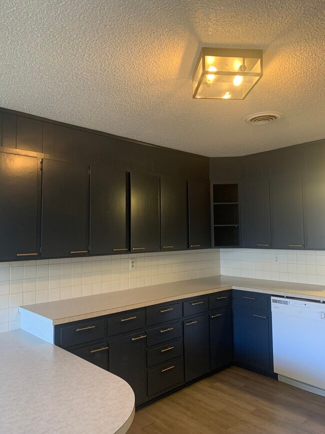 property at 1920 Gregory Dr