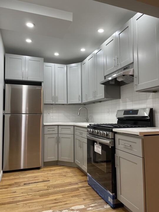 548 Bramhall Ave, Unit Apt 1 in Jersey City, NJ - Foto de edificio