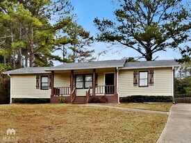 2814 Bay Leaf Dr SE in Conyers, GA - Building Photo