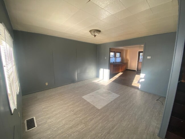 1632 4th Ave in New Kensington, PA - Building Photo - Building Photo