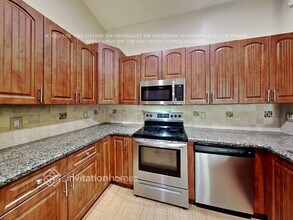 1532 Salerno Cir in Weston, FL - Foto de edificio - Building Photo