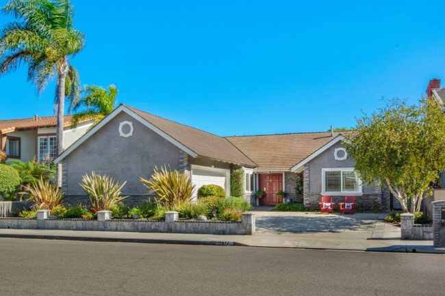 3672 Seascape Dr in Huntington Beach, CA - Building Photo - Building Photo