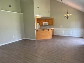 99 Lancaster Way in Richmond Hill, GA - Building Photo - Building Photo