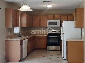 1888 Vale Dr in Clermont, FL - Foto de edificio - Building Photo