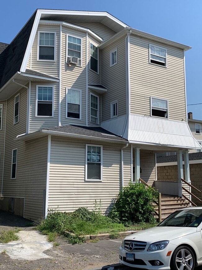 property at 227-231-231 Spring St