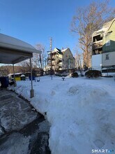 37 Eastwood Ave in Waterbury, CT - Foto de edificio - Building Photo