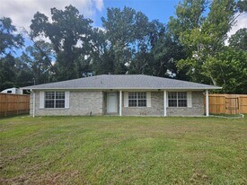 18521 Railroad Ave in New Caney, TX - Building Photo
