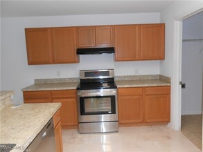 154 Shadowview Ct in Lehigh Acres, FL - Foto de edificio - Building Photo