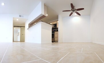 11020 Hesby St in Los Angeles, CA - Building Photo - Building Photo