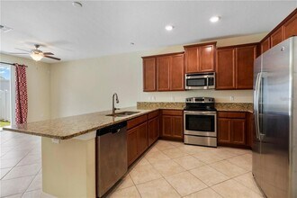 6476 Sedgeford Dr in Lakeland, FL - Building Photo - Building Photo