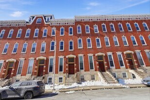 906 N Fulton Ave, Unit 1 in Baltimore, MD - Building Photo