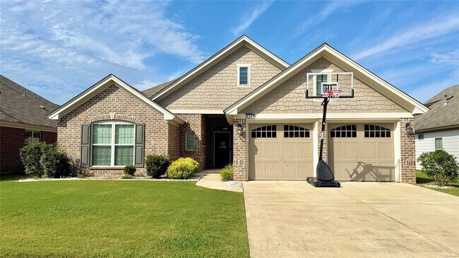 9243 Cres Lodge Cir in Pike Road, AL - Building Photo - Building Photo