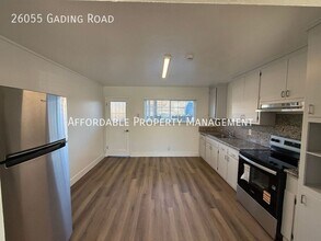 26055 Gading Rd in Hayward, CA - Building Photo - Building Photo