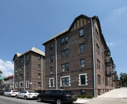 579 61st St Apartments