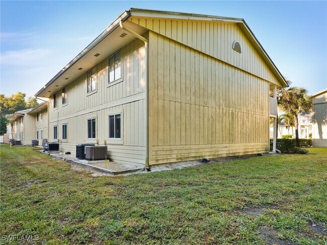 property at 4621 Bayshore Dr