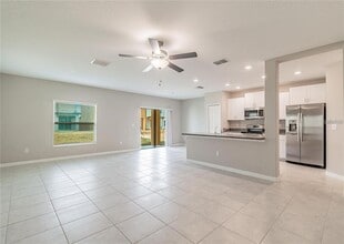 4708 Summer Savory St in Tampa, FL - Building Photo - Building Photo