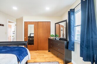 2346 Pine St in Whitehall, PA - Building Photo - Building Photo