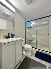 66 Quint Ave in Boston, MA - Foto de edificio - Building Photo