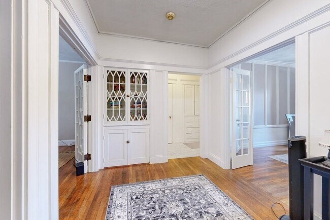 1263 Commonwealth Ave, Unit 3 in Boston, MA - Building Photo - Building Photo