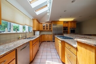 56 Holt Rd in Andover, MA - Building Photo - Building Photo
