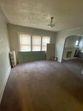 17189 Santa Rosa Dr, Unit 17189 Santa Rosa 1 in Detroit, MI - Foto de edificio - Building Photo