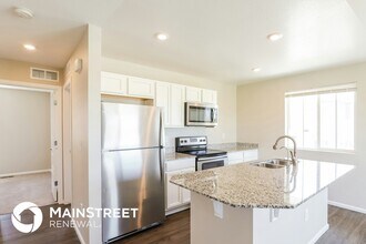 17717 E 54th Ave in Denver, CO - Building Photo - Building Photo