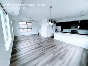 2142 Kensington Walk in Philadelphia, PA - Building Photo - Building Photo