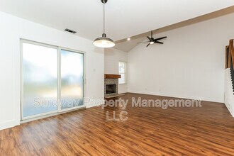 316 Lake Side Dr in Swedesboro, NJ - Building Photo - Building Photo