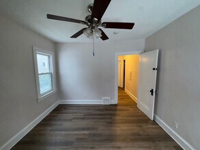 3264 W 130th St in Cleveland, OH - Building Photo - Building Photo