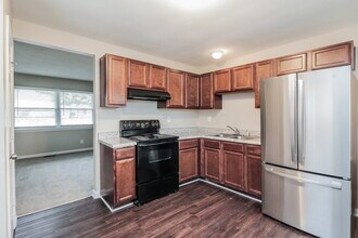 601 Kentbrook Dr in Charlotte, NC - Foto de edificio - Building Photo