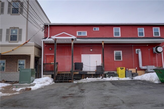 property at 138 S Union St