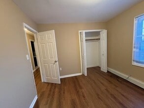 118 Greenville Ave in Jersey City, NJ - Building Photo - Building Photo