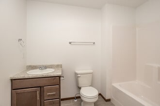 Willows South Commons in Sioux Falls, SD - Building Photo - Interior Photo