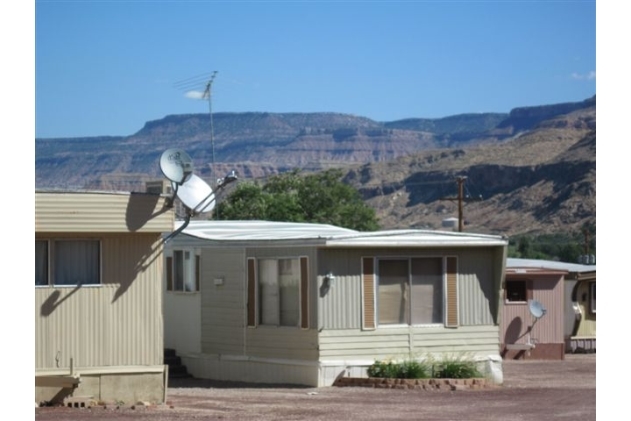 590 N State St in Hurricane, UT - Foto de edificio