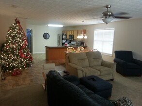 132 Brockett Dr in Athens, GA - Building Photo - Building Photo