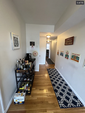 1930 Beacon St, Unit 3 in Boston, MA - Foto de edificio - Building Photo