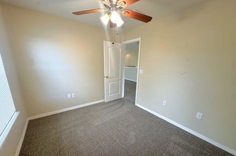 7799 Duckhorn Ct in Orlando, FL - Foto de edificio - Building Photo