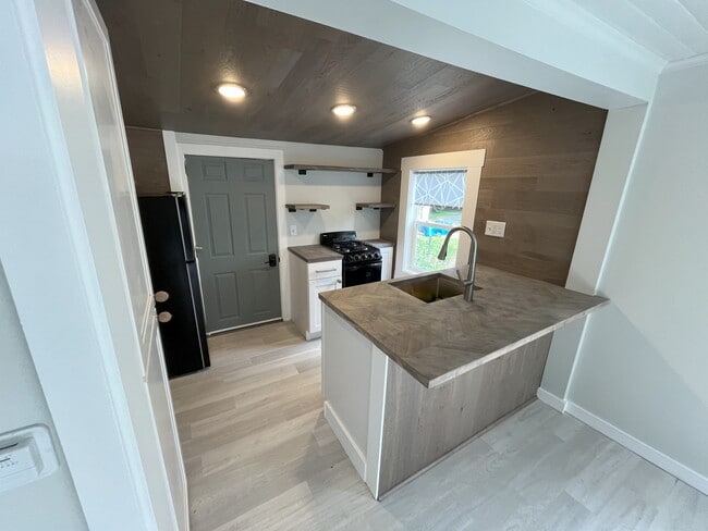 property at 3812 Park Ln