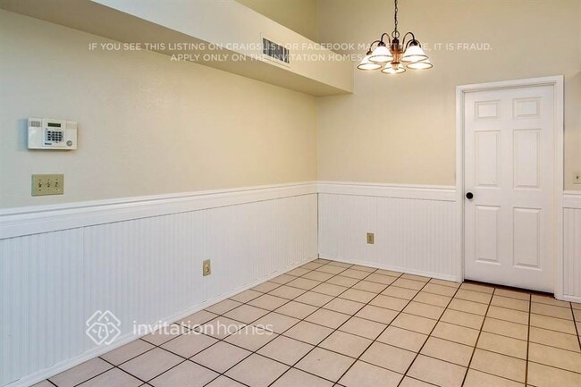 128 W Indigo St in Mesa, AZ - Foto de edificio - Building Photo