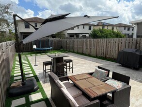 25265 SW 109th Ave in Naranja, FL - Building Photo - Building Photo