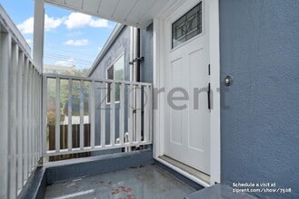 48 Avalon Dr in Daly City, CA - Foto de edificio - Building Photo