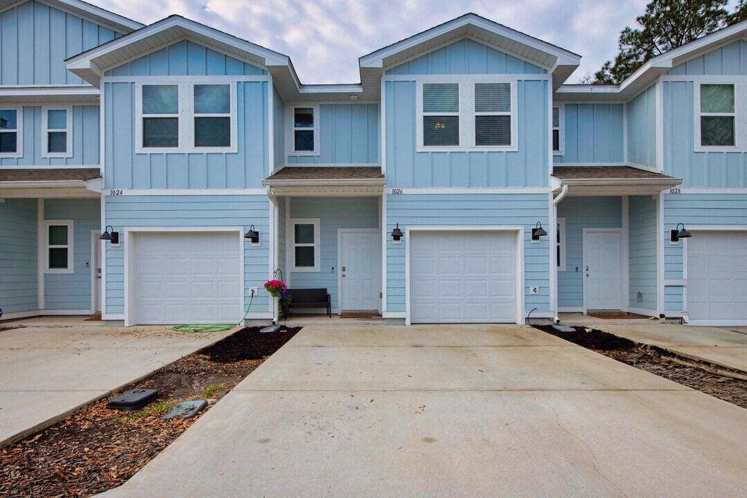 1026 McLaren Cir in Fort Walton Beach, FL - Building Photo