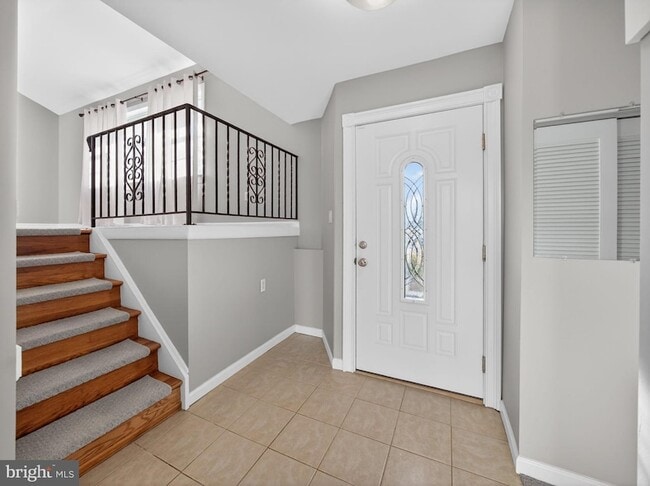 1277 Beverly Rd in Warminster, PA - Foto de edificio - Building Photo