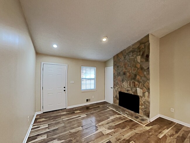 2800 Alexandria Dr SW in Atlanta, GA - Building Photo - Building Photo