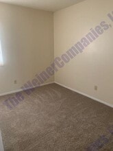 1911 Melrose Dr in Champaign, IL - Building Photo - Building Photo