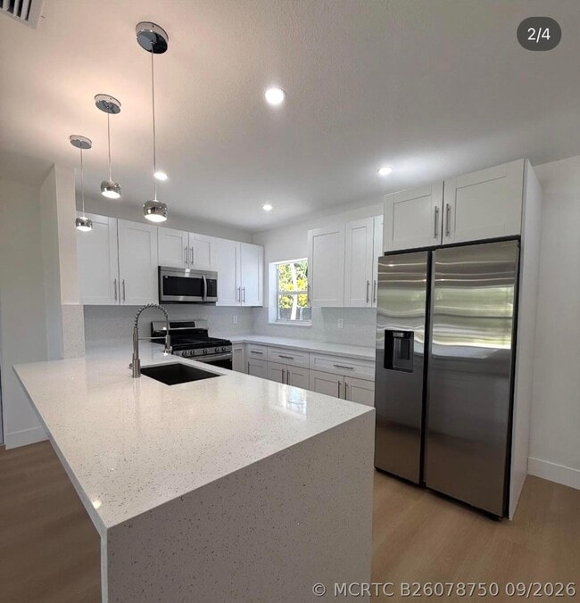 property at 726 S 11th St